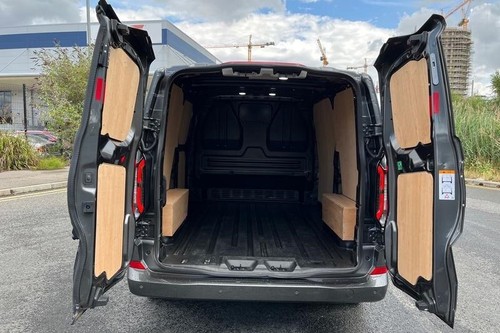 2024 Ford E-Transit 320 Limited AUTO L1 SWB RWD 100kW 65kWh Low Roof, DEMO, SING - Picture 7 of 24