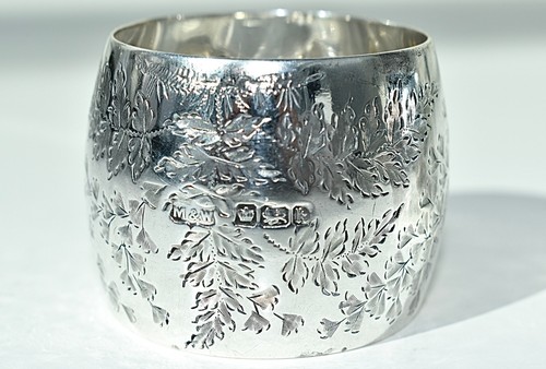 Beautiful Pair Sterling Silver Napkin Rings By Mappin & Webb, Cased :1902 : 60gm - Picture 9 of 23