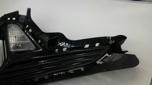 HYUNDAI SONATA PASSENGER FOGLIGHT COVER HALOGEN W/O LED 92208C1 (Used, See Desc) - Picture 8 of 8