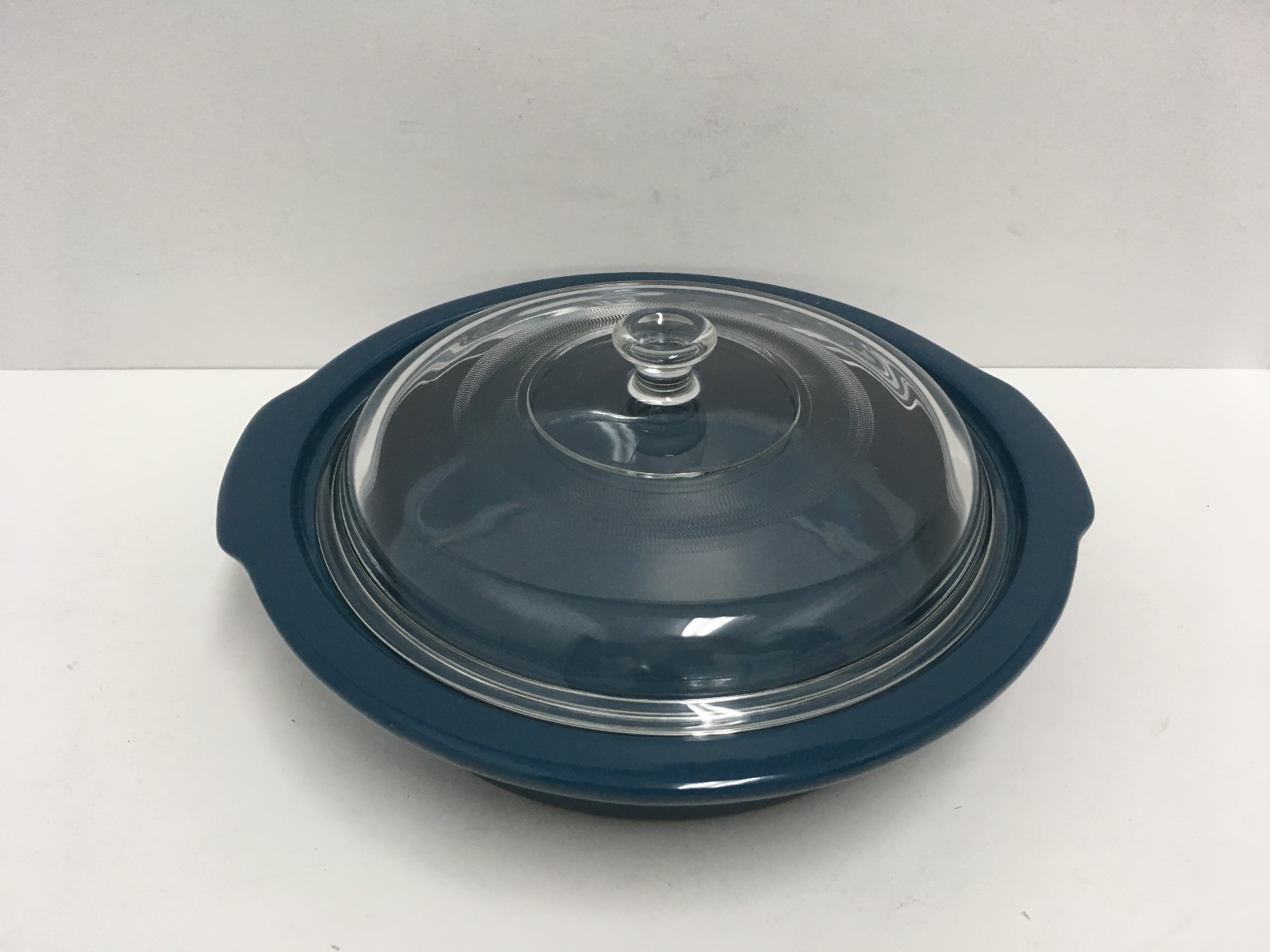 Peterboro Leather Handled Lazy Susan Basket with Blue Stoneware Casserole & Lid eBay