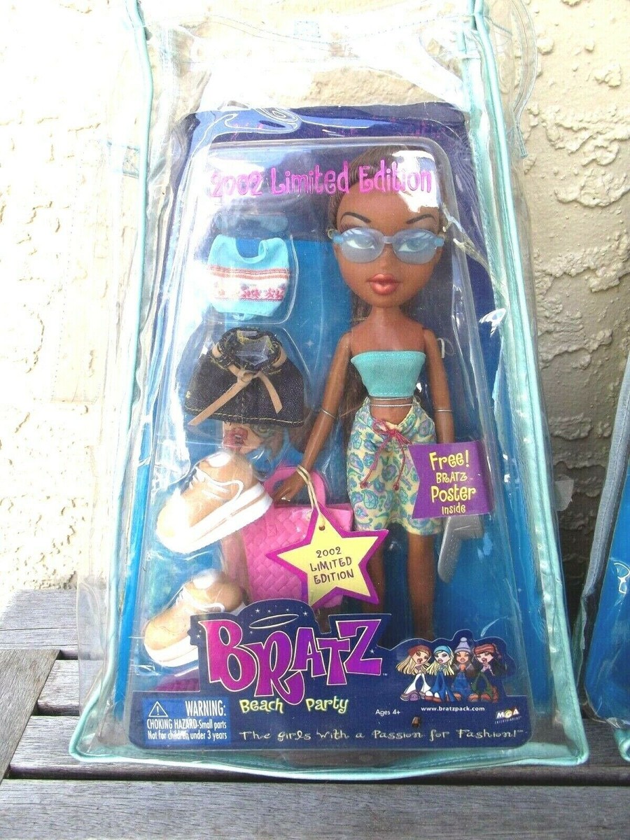 Rare 2 x Bratz Beach Party Limited Edition 2002 / w Beach Bag