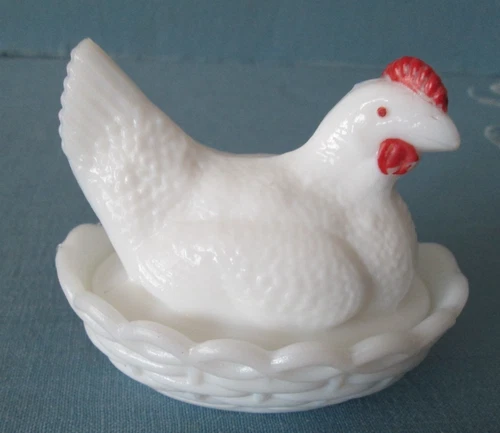 Vintage Westmoreland 3.5” Hen On Nest Covered Dish Milk Glass Red Comb
