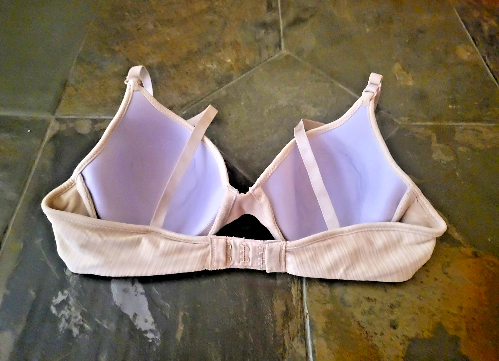 34B Barely There Lightly Lined Full Coverage Unde… - image 2