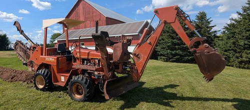 Ditch Witch 4010D with Backhoe, Trencher, Blade