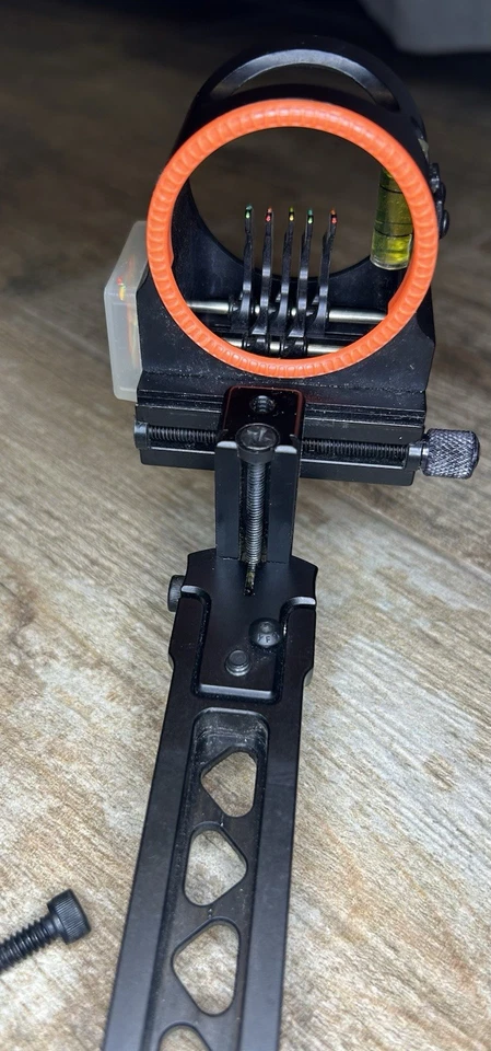 Negro Dorado Personalizado 5 Pin 6 Pulgadas Bridgeelock/Cola de Milano .019 ProMicro Ajuste, Mira Foto 4 de 4