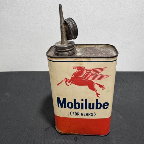 VINTAGE ADVERTISING MOBILUBE OIL ONE 1 QUART “empty” S-370