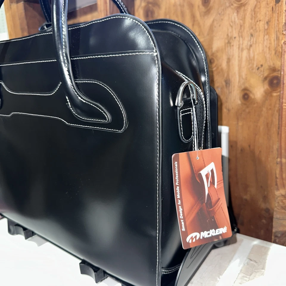 "Maletín McKlein Willowbrook 94985 negro de cuero desmontable con ruedas para dama" Foto 2 de 4