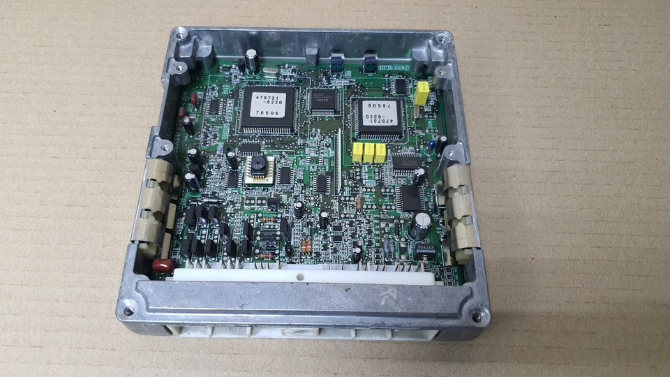 Nissan Elgrand Engine Computer 23710-ve020 Ecu Oem used - Image 4 of 4