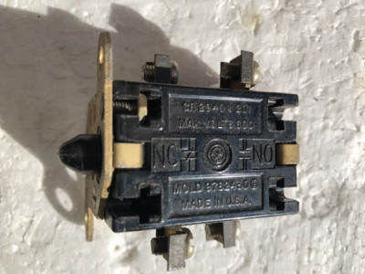 General Electric CR2940U201 Contact Block Black Heavy Duty 600V