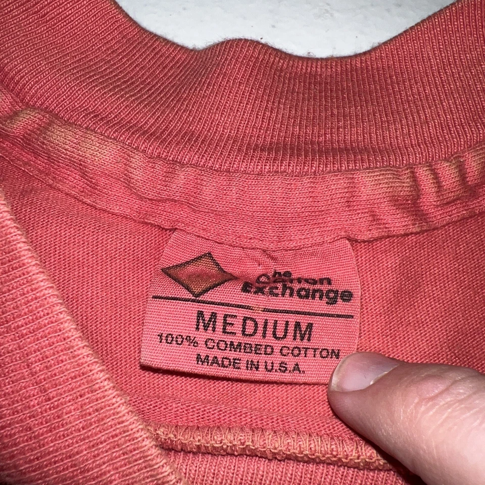 Camiseta Vintage Saint Mary's College Mediana Rosa Años 90 Puntada Única Hecha en EE. UU. Foto 3 de 4