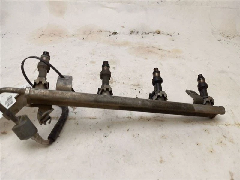 CARRIL DE COMBUSTIBLE PARA NISSAN ALTIMA 2017 - 2018 Foto 4 de 4