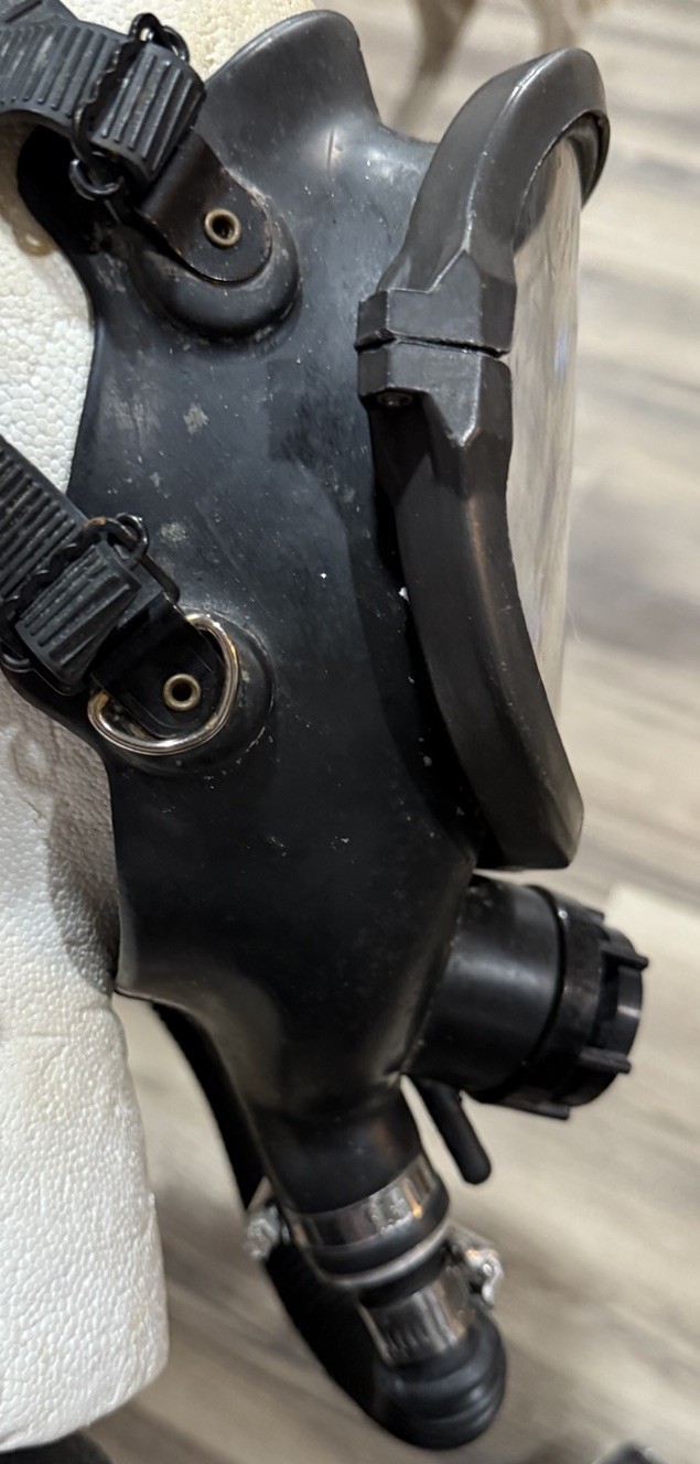 North Black Gas Mask Respirator With Foam Mannequin Head