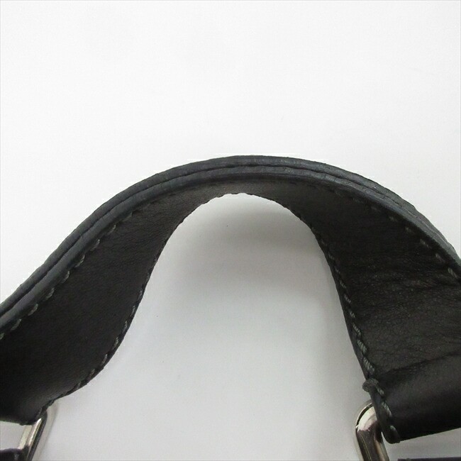 Foto 10 di 24