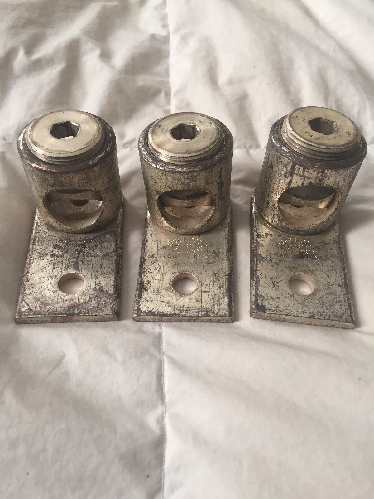 BULLDOG WIRE GRIPS DETROIT MECHANICAL LUG 1000 MCM KCM HEAVY DUTY 500