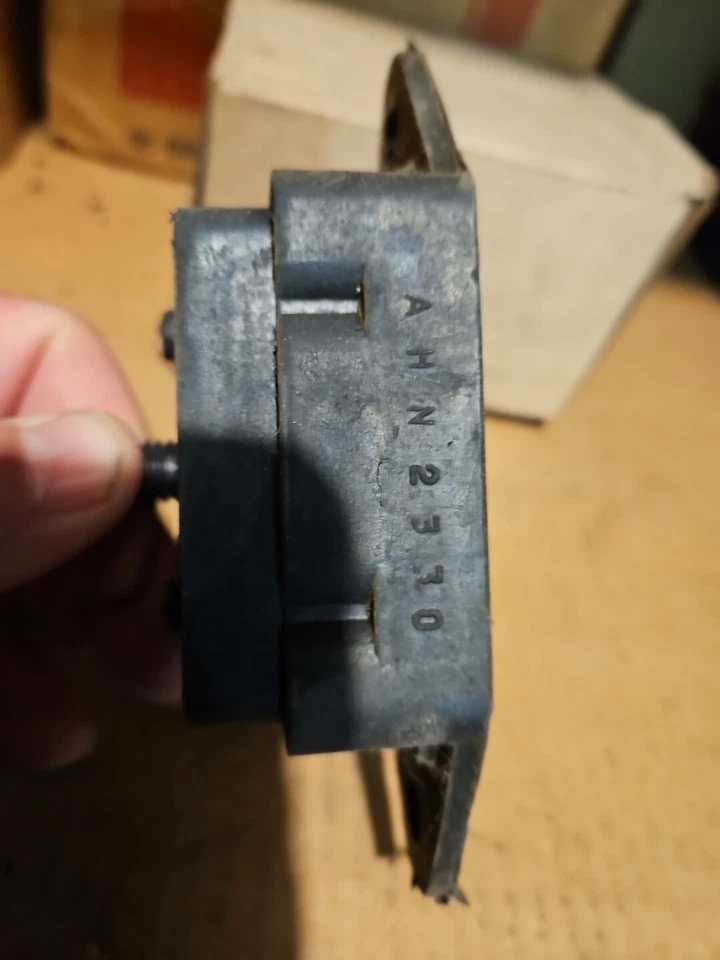 MONTAJE MOTOR DELANTERO ANCLA NORS 2330/2371 para Jeep/AMC 73-86 (1) 3217732 Foto 4 de 4