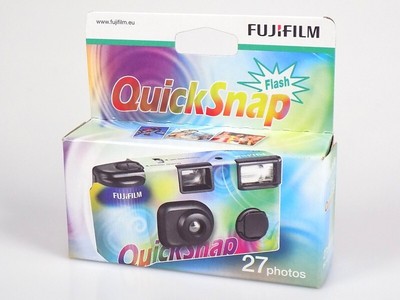 Fujifilm QuickSnap Flash einfache ISO 400 Einwegkamera mit Blitz für 27 Fotos