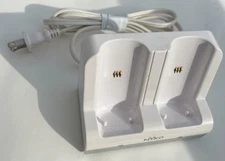 Nintendo Wii Remote Controller Charge Station (NYKO) Rechargeable Battery Dock