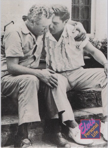1992 Elvis Presley Collection #338 - On August 12, 1958, Elvis was granted - 第 1/2 張圖片