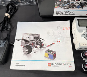 LEGO MindStorms Education EV3 Core Set 45544 & Expansion Set w/Tote Incomplete??