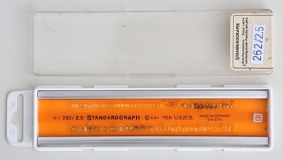 Standardgraph Schriftschablone 262/2,5, Normschrift, Schrifthöhe 2,5 mm. 