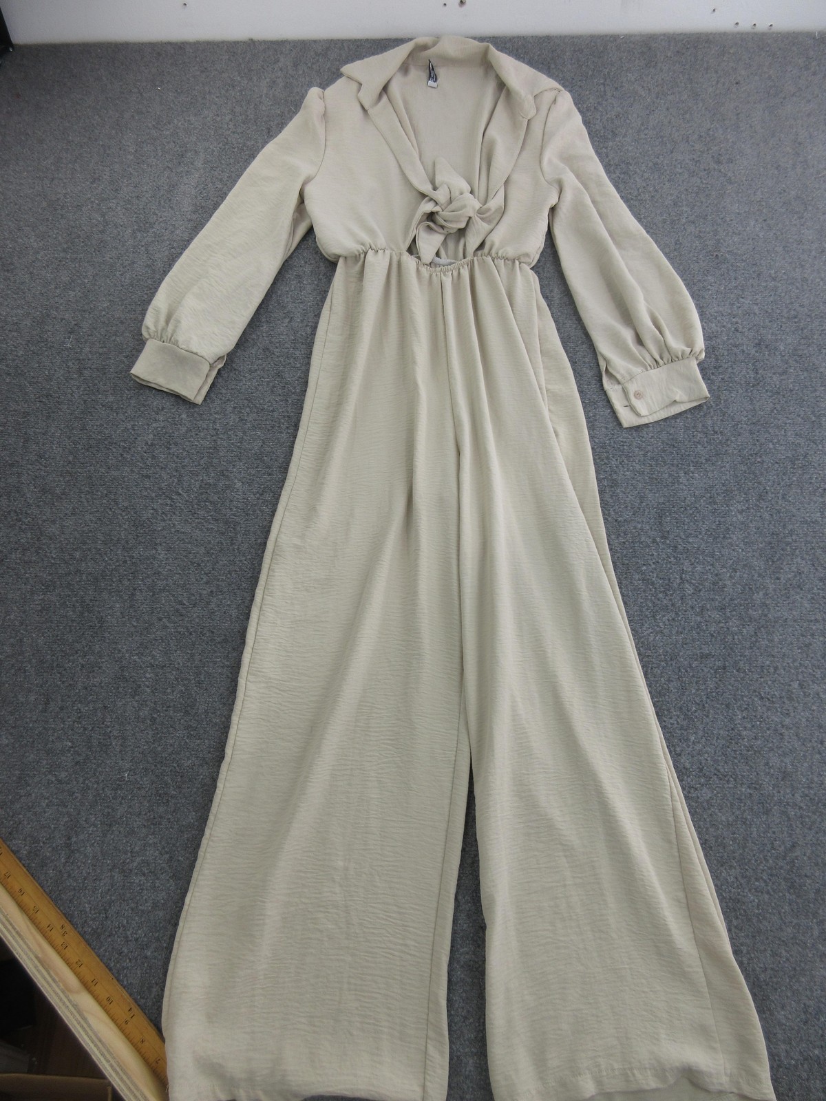Jumpsuit Womens Large Beige Long Sleeve Collared Tie Front Wide Leg Italy-image