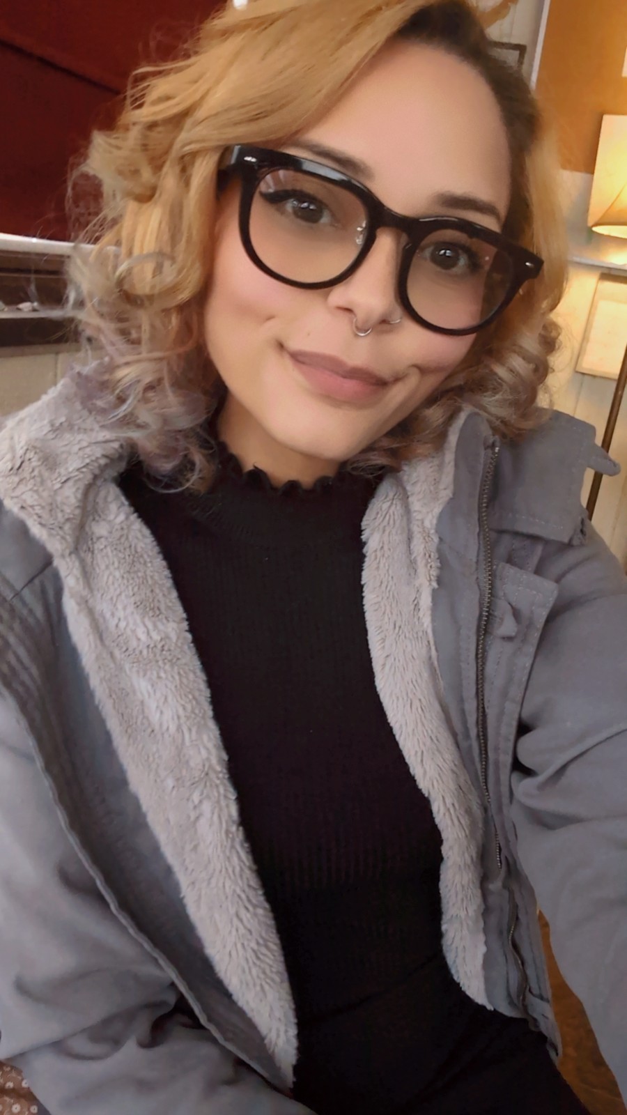 HALLIDAY AI Smart Glasses + Control Ring Bundle – Size 9 Ring  +  Case & Charger