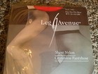 Leg Avenue sheer nylon crotchless pantyhose, color red, One Size — photo 3