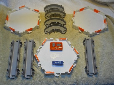 HexBug Bug, Remote, Track