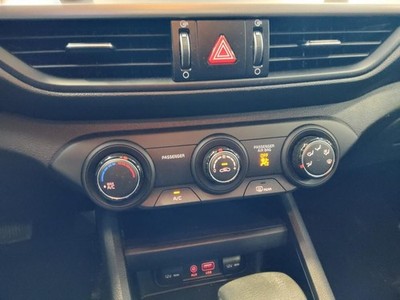 Temperature Control Sedan Manual Temperature Control Fits 19-21 FORTE 556043