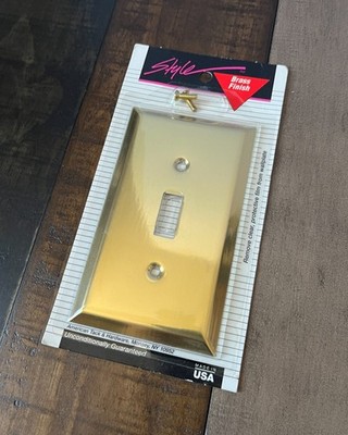 Vintage 1996 AmerTac Style Brass Finish Wall Plate Cover +Screws | Single Toggle