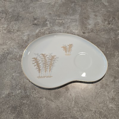 Fukagawa Arita Gold Bamboo Kidney Shape Plates - Tea/Sushi 10x7''