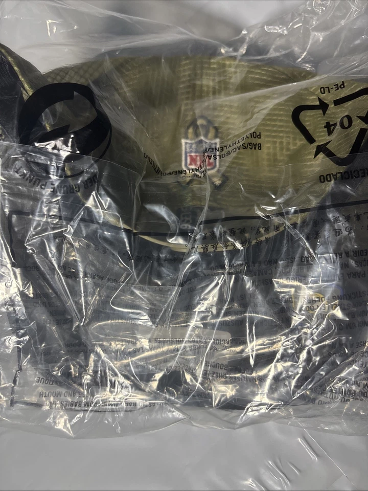 Sombrero ajustable Los Angeles Rams New Era 2025 Salute to Service 9SEVENTY - verde Foto 4 de 4