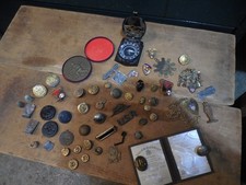VINTAGE US MILITARY PIN BUTTON LOT COMPASS OLD WW2 DISCHARGE PAPER WW1 MEDAL ETC