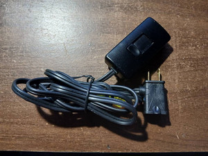 Leviton TBL03-10E Tabletop Slide Control Lamp Dimmer, 300-Watt, Black