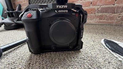 Canon EOS C70 4K + 24-70mm canon zoom