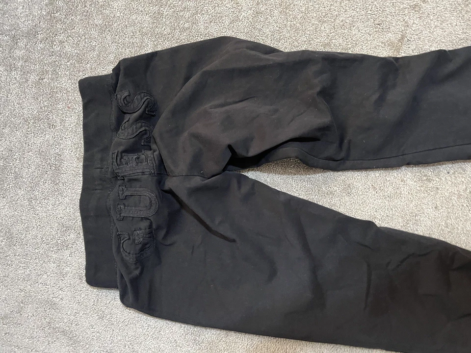 Pantalones deportivos para mujer Guess negros talla mediana con logotipo cordón Foto 4 de 4