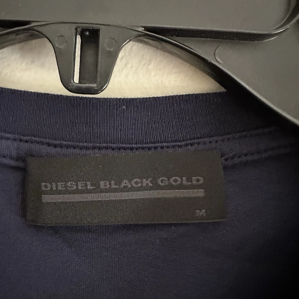 Camiseta Diesel Negra Dorada Para Hombres Talla M Cuello Redondo Camisa Manga Azul Marino-Rojo Gráfico Foto 3 de 4