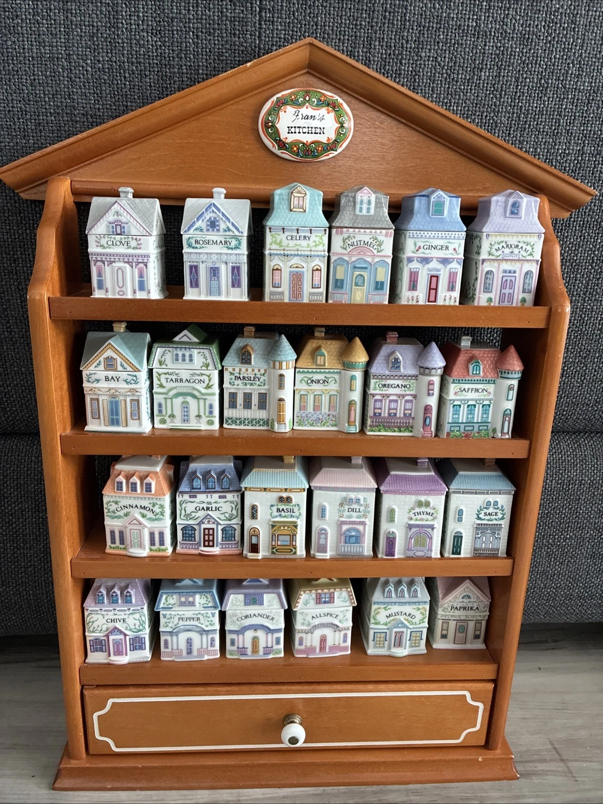 VINTAGE 1989 LENOX SPICE VILLAGE 24 JAR SET W/RACK
Opens in a new window or tab