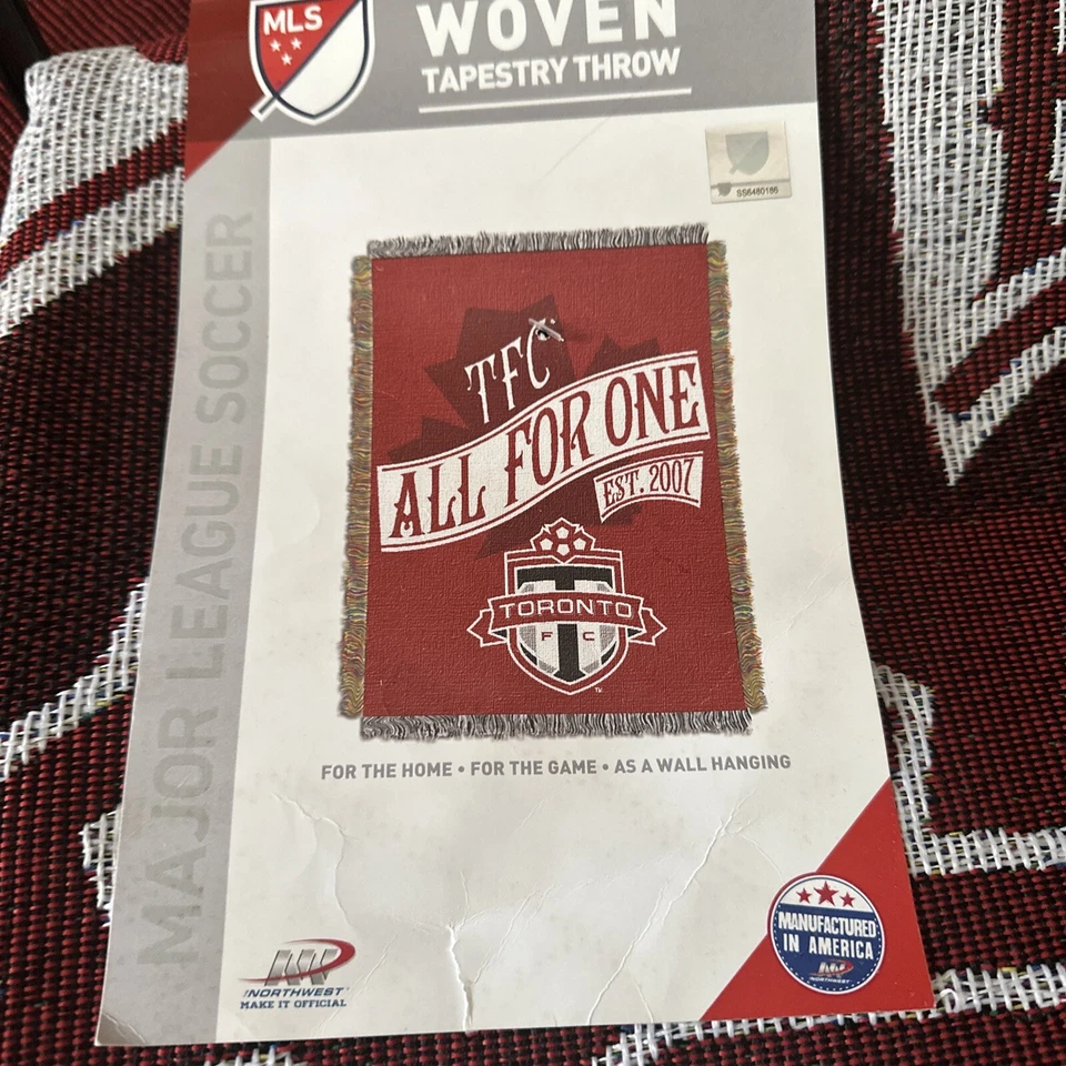 MLS 多伦多 TFC All For One 编织挂毯条纹毯 48x60 全新 带标签 — 第 2/4 张图片