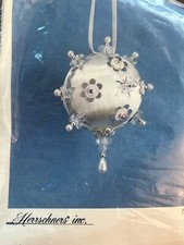 Herrschners Christmas Bead/Sequin Ornament Kit 51-2748 set of 4