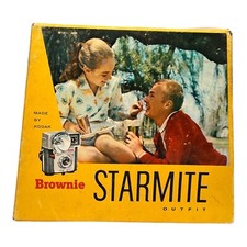 Brownie Starmite Outfit Camera - Kodak - EUC - With Instructions  TRAPEZOID Box