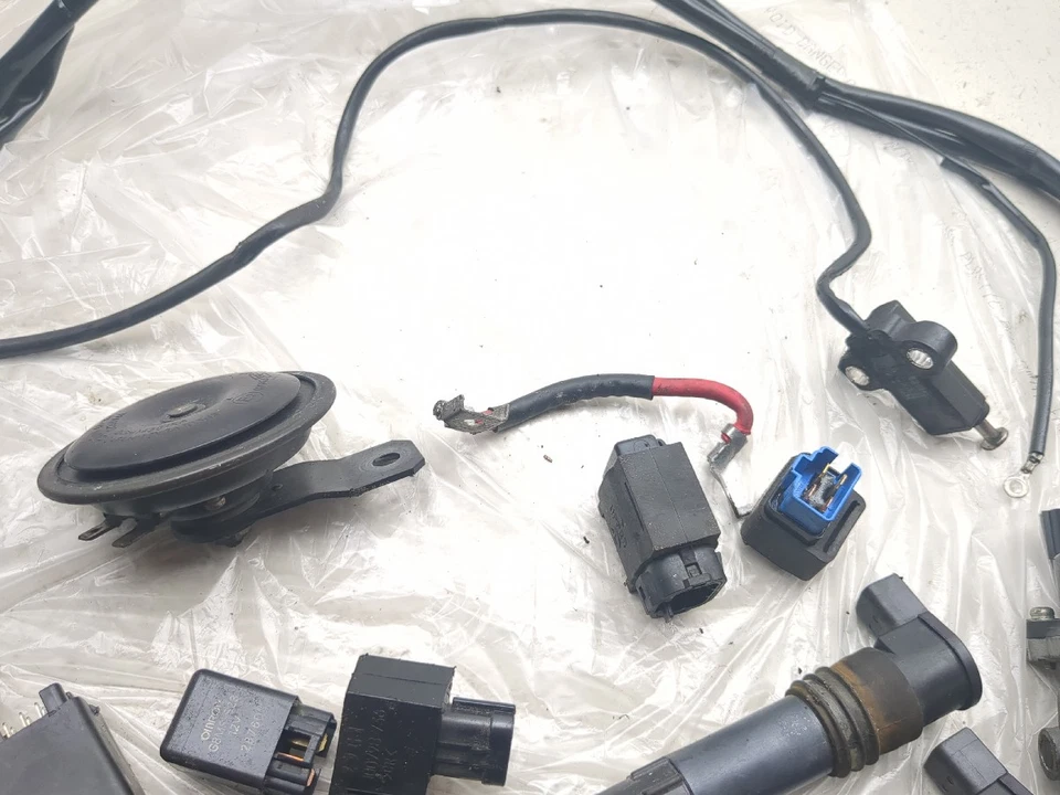 06-24 Suzuki VZR1800 M109R Boulevard Juego de relés Bobinas de válvula de aire Bocina de arranque Coi Foto 4 de 4