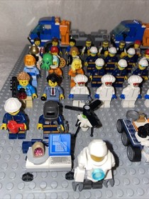 Lego City 60229 X 3 Moc Launch Control And Rover Workshop + 60230 & 60077 Packs