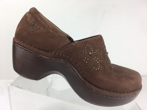ariat nursing shoes