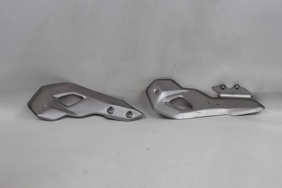 MV Agusta Dragster 800 RR 15-16 Lower Left Right Exhaust Heatshields Heatshield - Image 2 of 3