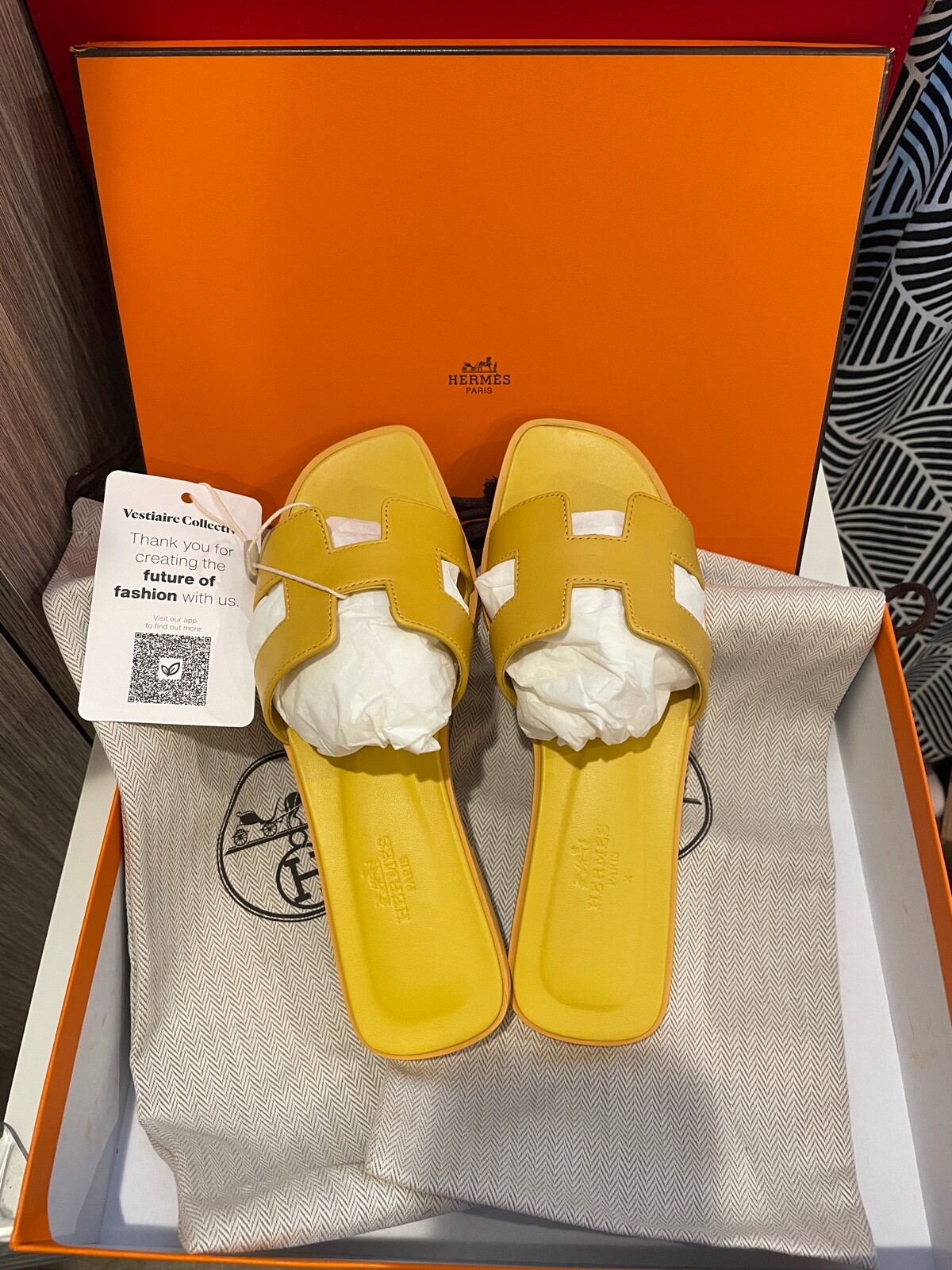 Auth HERMES ORAN H Flat Shoes Sandals Slippers 36 6 Jaune de Naples YELLOW  w bag | eBay
