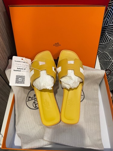 Auth HERMES ORAN H Flat Shoes Sandals Slippers 36 6 Jaune de Naples YELLOW  w bag | eBay