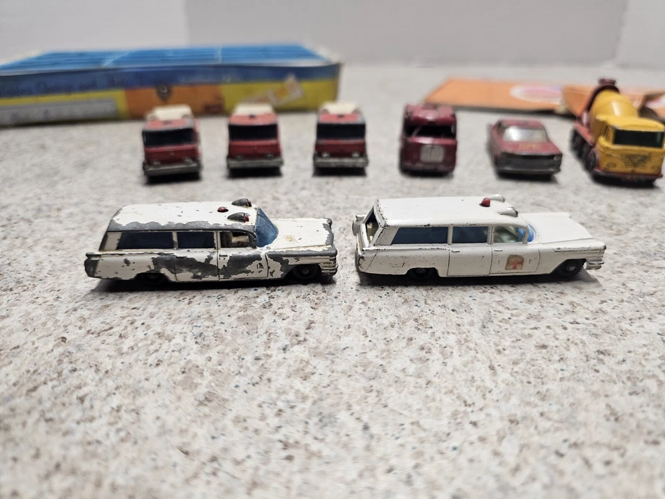 Винтажный спичечный коробок пожарно-спасательный лот с футляром 10 автомобилей - Изображение 2 из 4