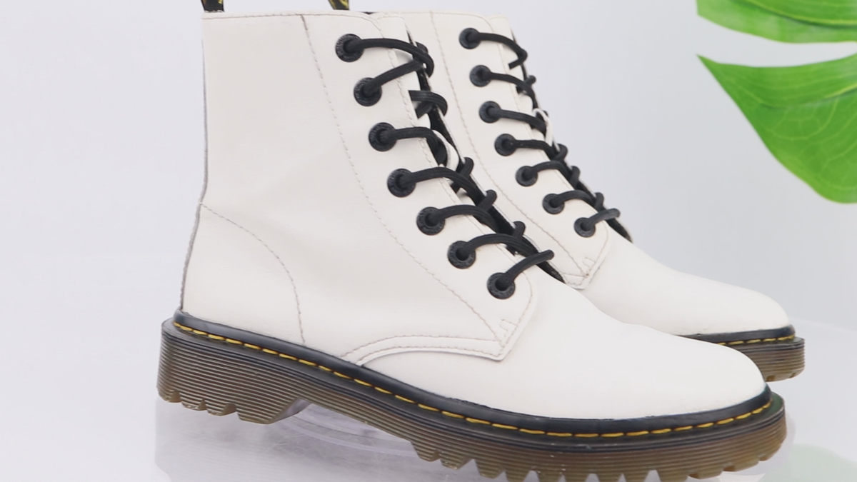 Dr Martens Womens 1460 Luana Boot Size 7 White Leather Combat Lace