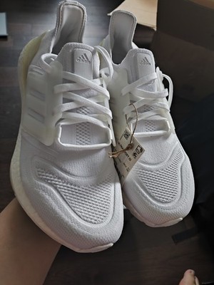 Size 8 - adidas UltraBoost 22 Cloud White